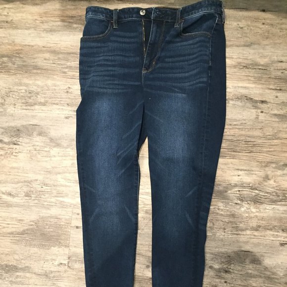 Stretchy Jeans - Picture 1 of 2